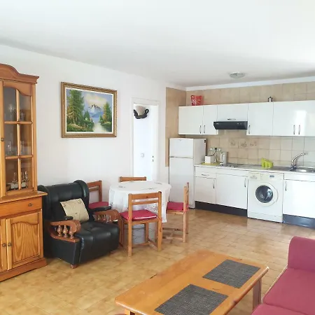 Apartament Con Picina Buena 阿德耶