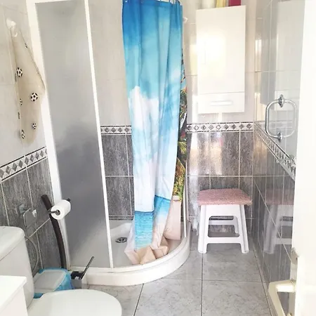 Apartament Con Picina Buena 公寓 *