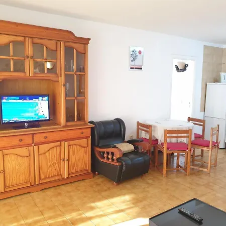 Apartament Con Picina Buena * 阿德耶
